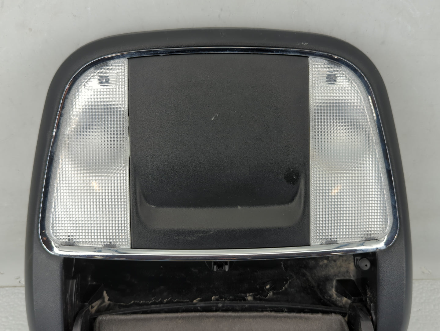 2015 Dodge Charger Overhead Roof Console - Oemusedautoparts1.com