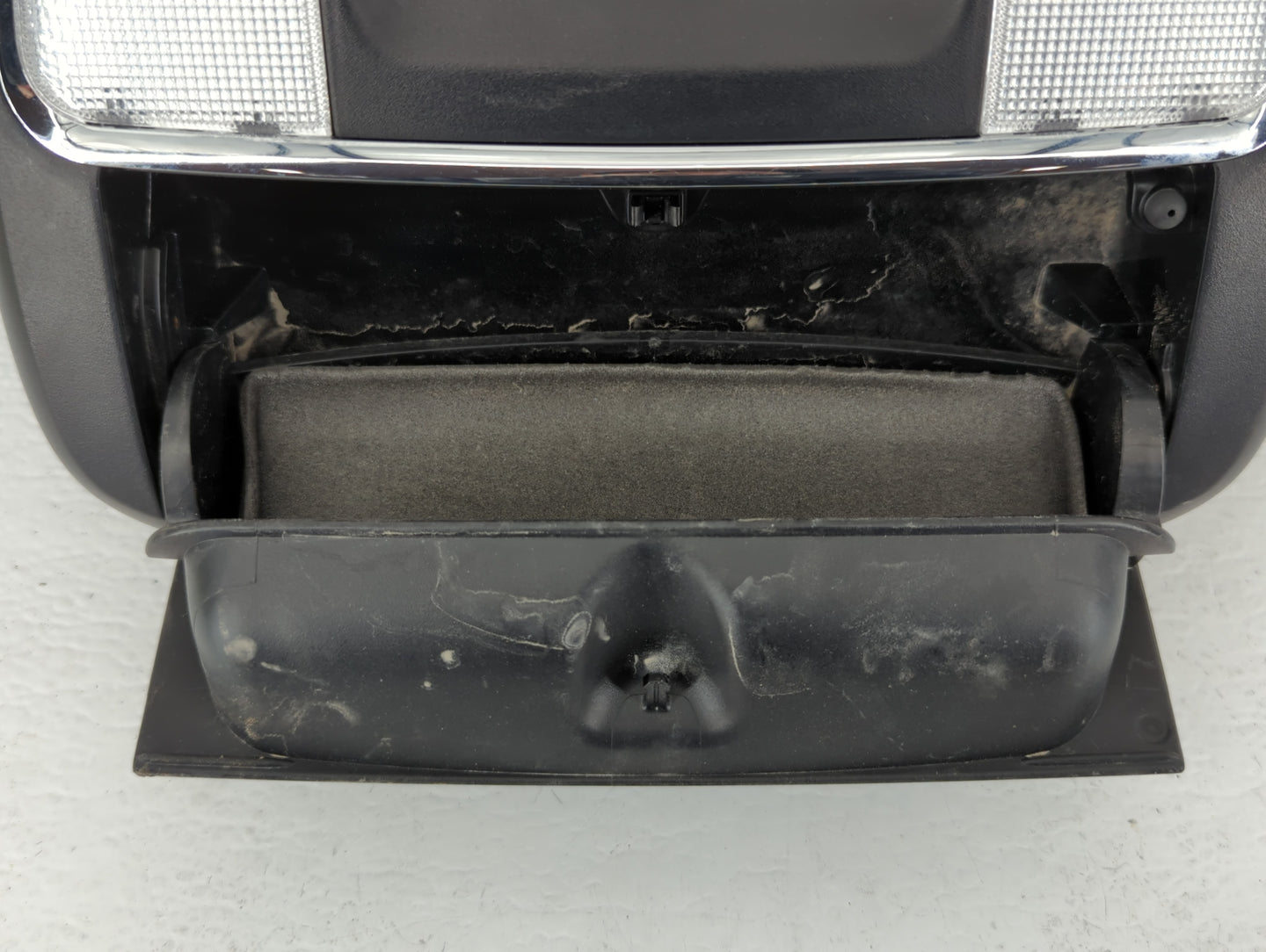 2015 Dodge Charger Overhead Roof Console - Oemusedautoparts1.com