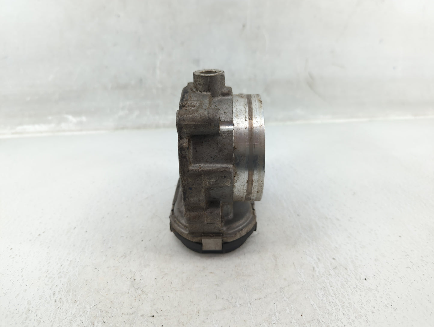 2015 Dodge Charger Throttle Body P/N:05184349AF Fits Fits 2009 2010 2011 2012 2013 2014 OEM Used Auto Parts - Oemusedautopar
