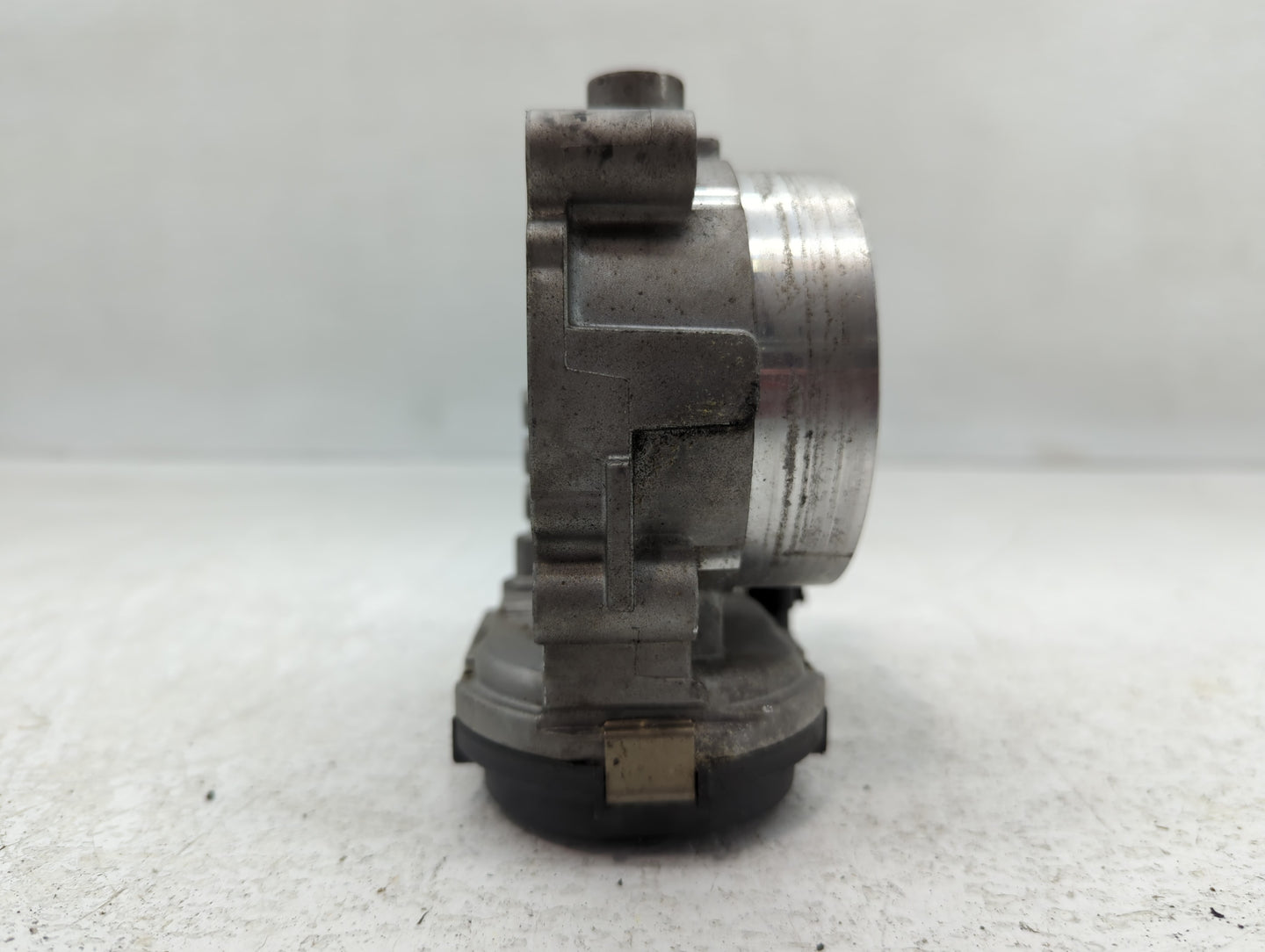 2011-2022 Dodge Charger Throttle Body P/N:0 28- 750 570 05184349AC Fits OEM Used Auto Parts - Oemusedautoparts1.com