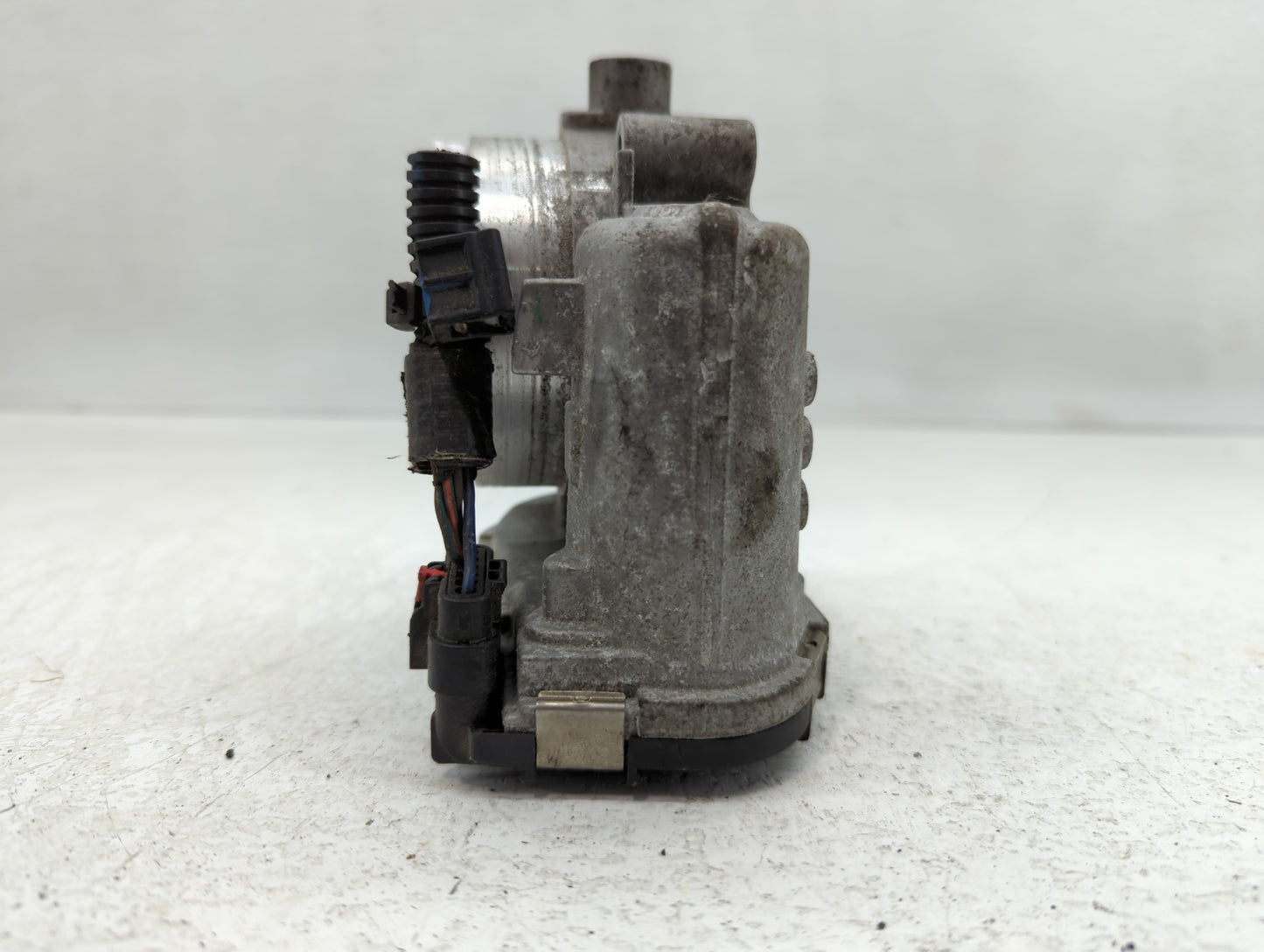 2011-2022 Dodge Charger Throttle Body P/N:0 28- 750 570 05184349AC Fits OEM Used Auto Parts - Oemusedautoparts1.com