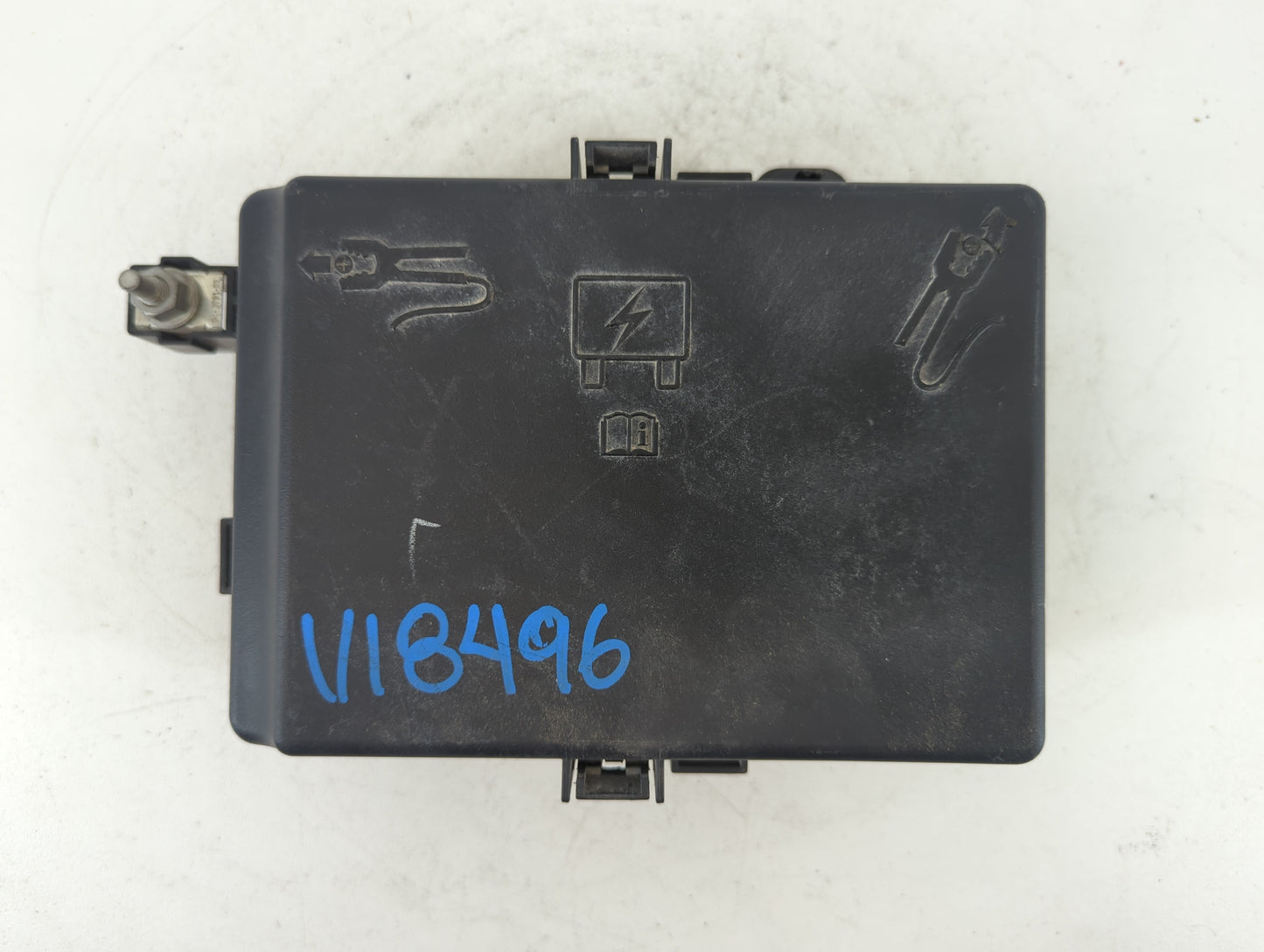 2015-2016 Dodge Charger Fusebox Fuse Box Panel Relay Module P/N:729AC P68213729AC Fits Fits 2015 2016 OEM Used Auto Parts - 