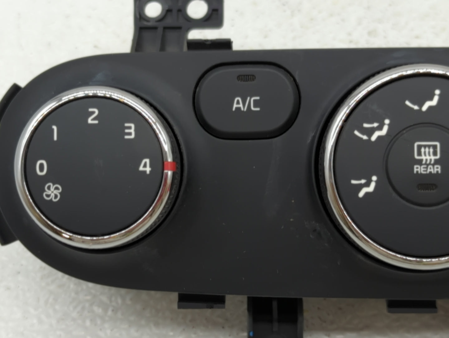2015 Dodge Dakota Climate Control Module Temperature AC/Heater Replacement P/N:97250-A7XXX Fits OEM Used Auto Parts - Oemuse