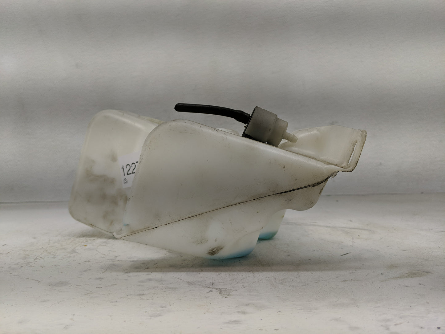 Dodge Dart Windshield Washer Fluid Reservoir Bottle Oem - Oemusedautoparts1.com