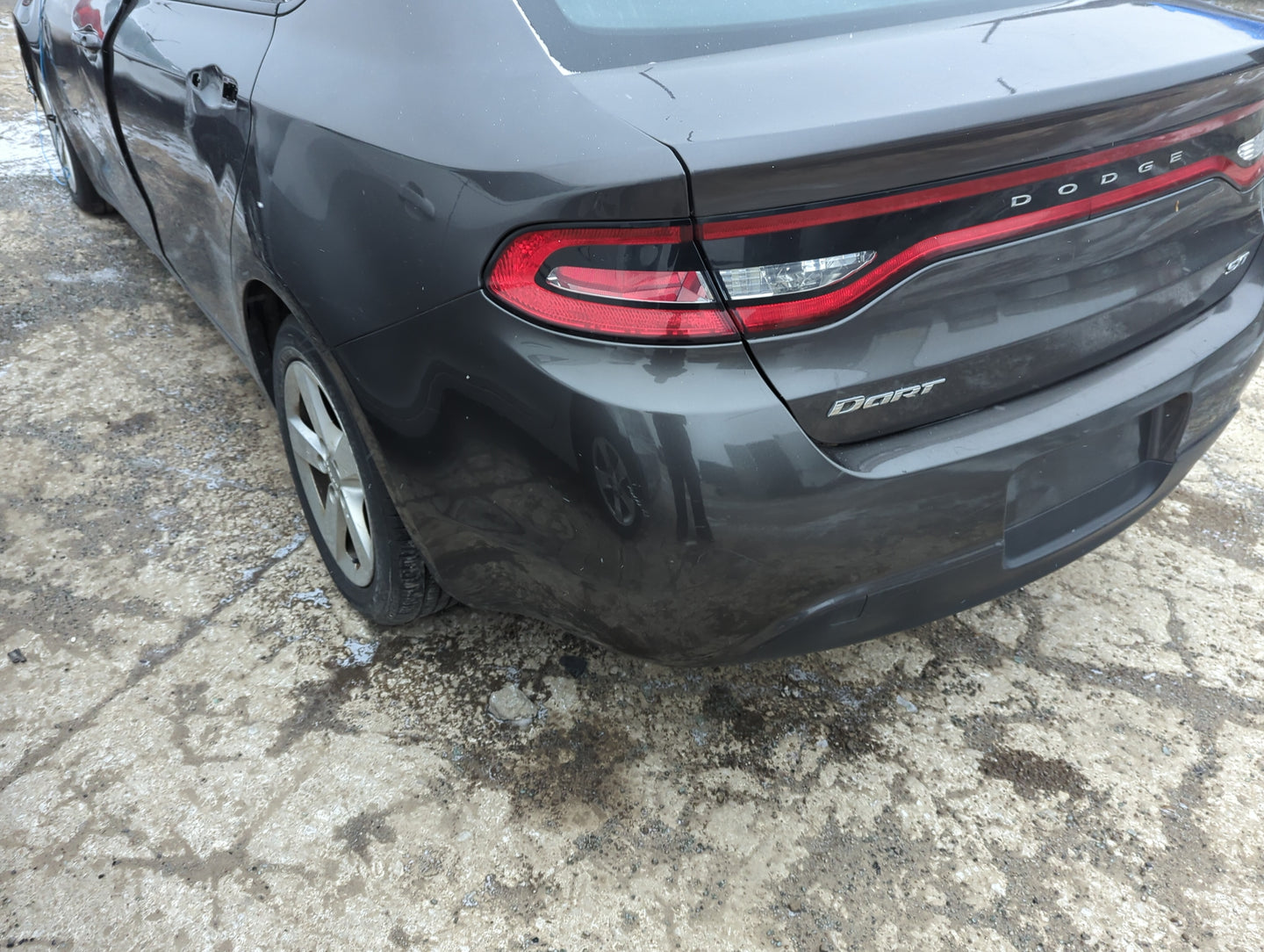 2013-2016 Dodge Dart Rear Bumper Assembly Oem - Oemusedautoparts1.com