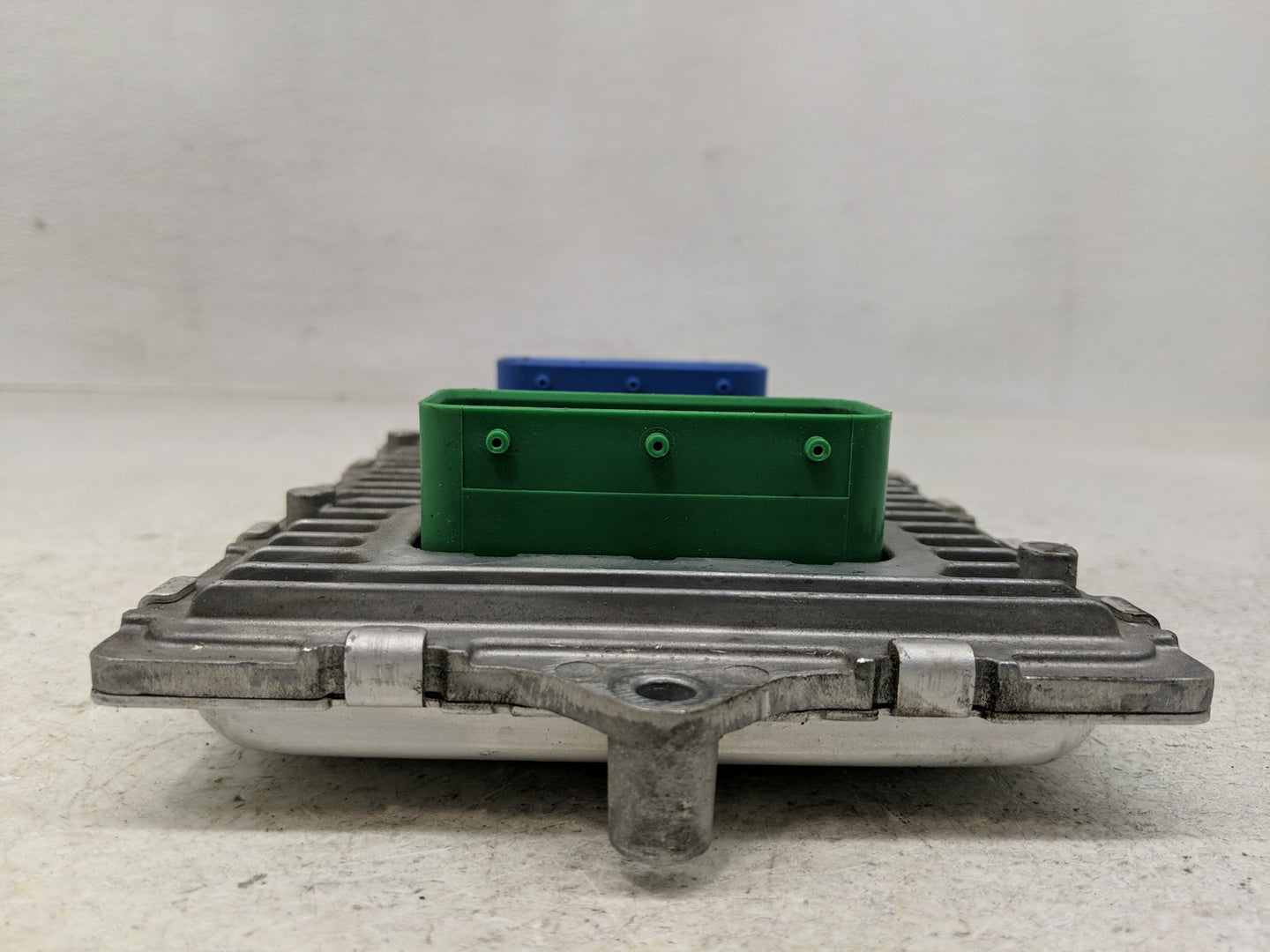 2015 Dodge Dart PCM Engine Control Computer ECU ECM PCU OEM P/N:P05150909AD Fits OEM Used Auto Parts - Oemusedautoparts1.com