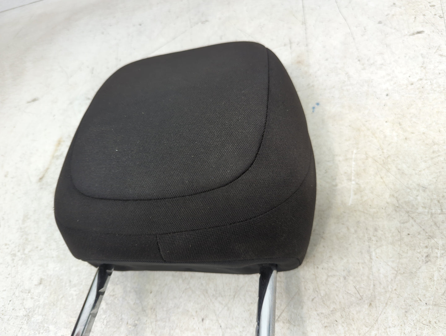 2013-2016 Dodge Dart Headrest Head Rest Front Driver Passenger Seat - Oemusedautoparts1.com