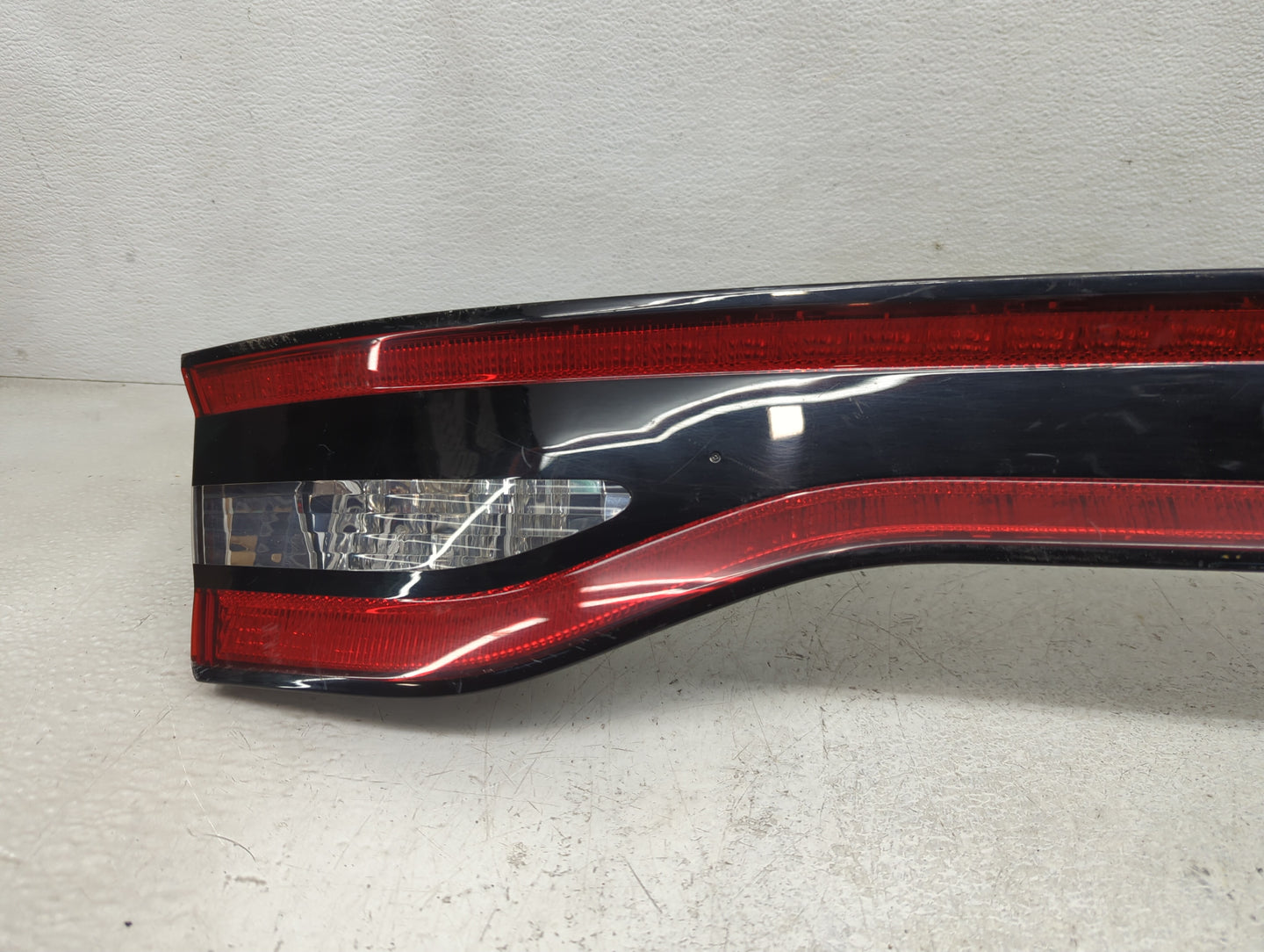 2015 Dodge Dart Third Brake Light Tail Light P/N:6003TA0032 Fits OEM Used Auto Parts - Oemusedautoparts1.com