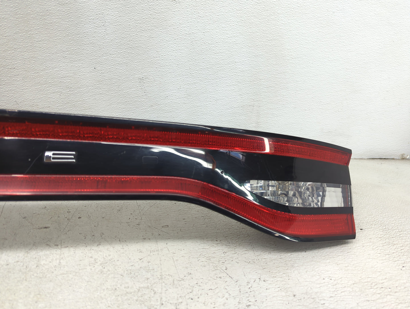 2015 Dodge Dart Third Brake Light Tail Light P/N:6003TA0032 Fits OEM Used Auto Parts - Oemusedautoparts1.com