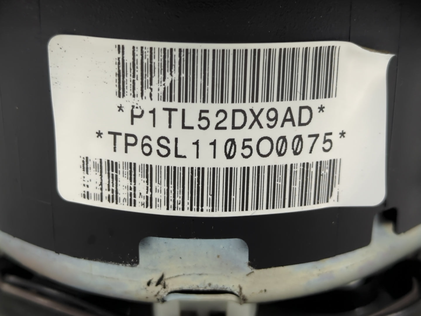 2013-2016 Dodge Dart Air Bag Driver Left Steering Wheel Mounted P/N:P1TL52DX9AD Fits Fits 2013 2014 2015 2016 OEM Used Auto 