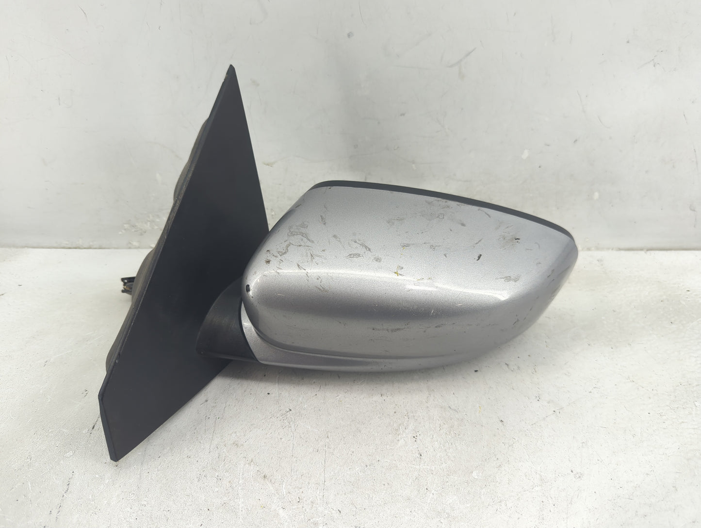 2013-2016 Dodge Dart Driver Side View Mirror - Left Door Mirror OEM Used - Oemusedautoparts1.com