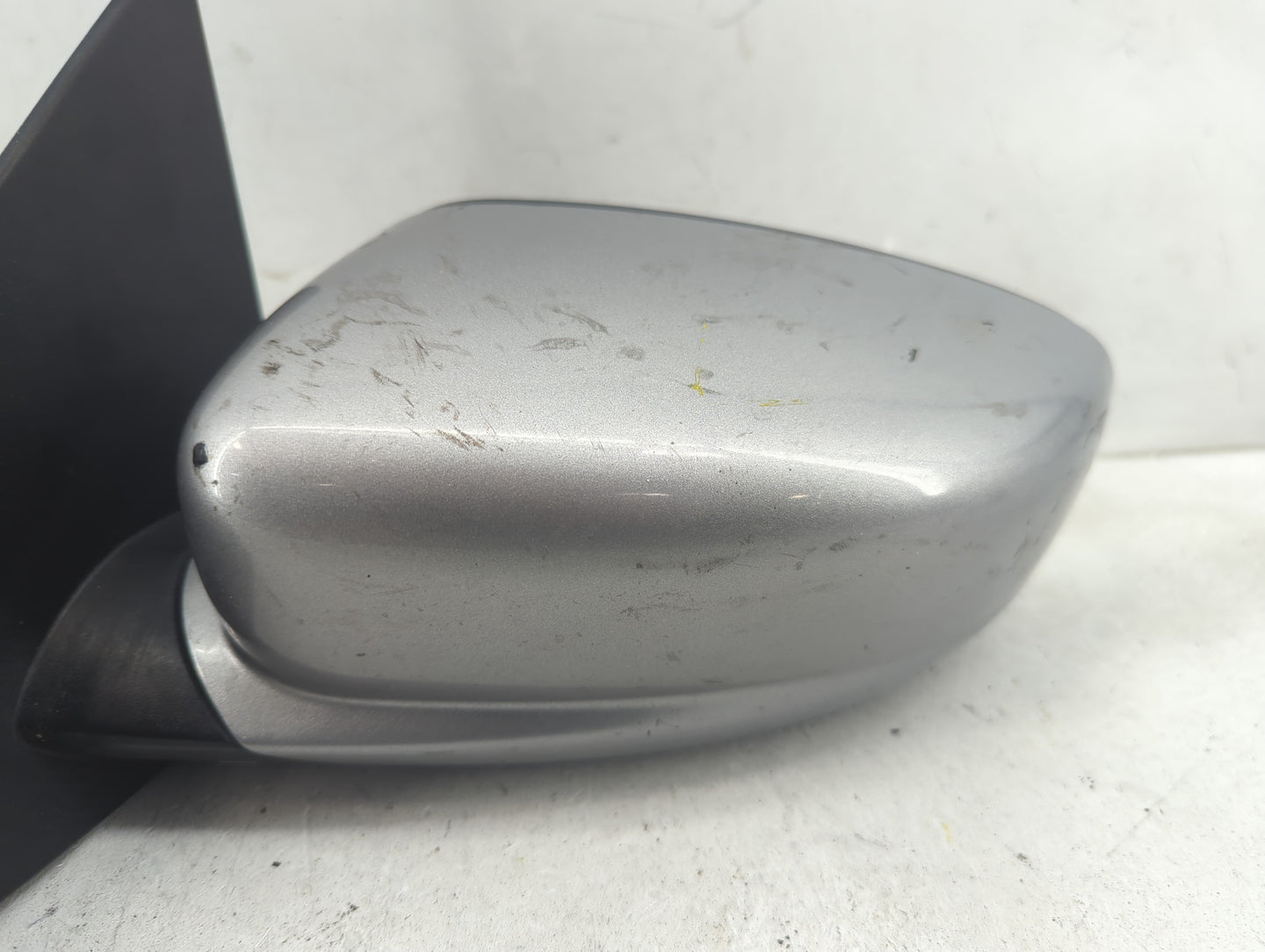 2013-2016 Dodge Dart Driver Side View Mirror - Left Door Mirror OEM Used - Oemusedautoparts1.com