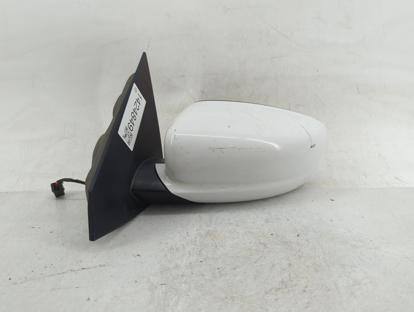 2013-2016 Dodge Dart Driver Side View Mirror - Left Door Mirror OEM Used - Oemusedautoparts1.com