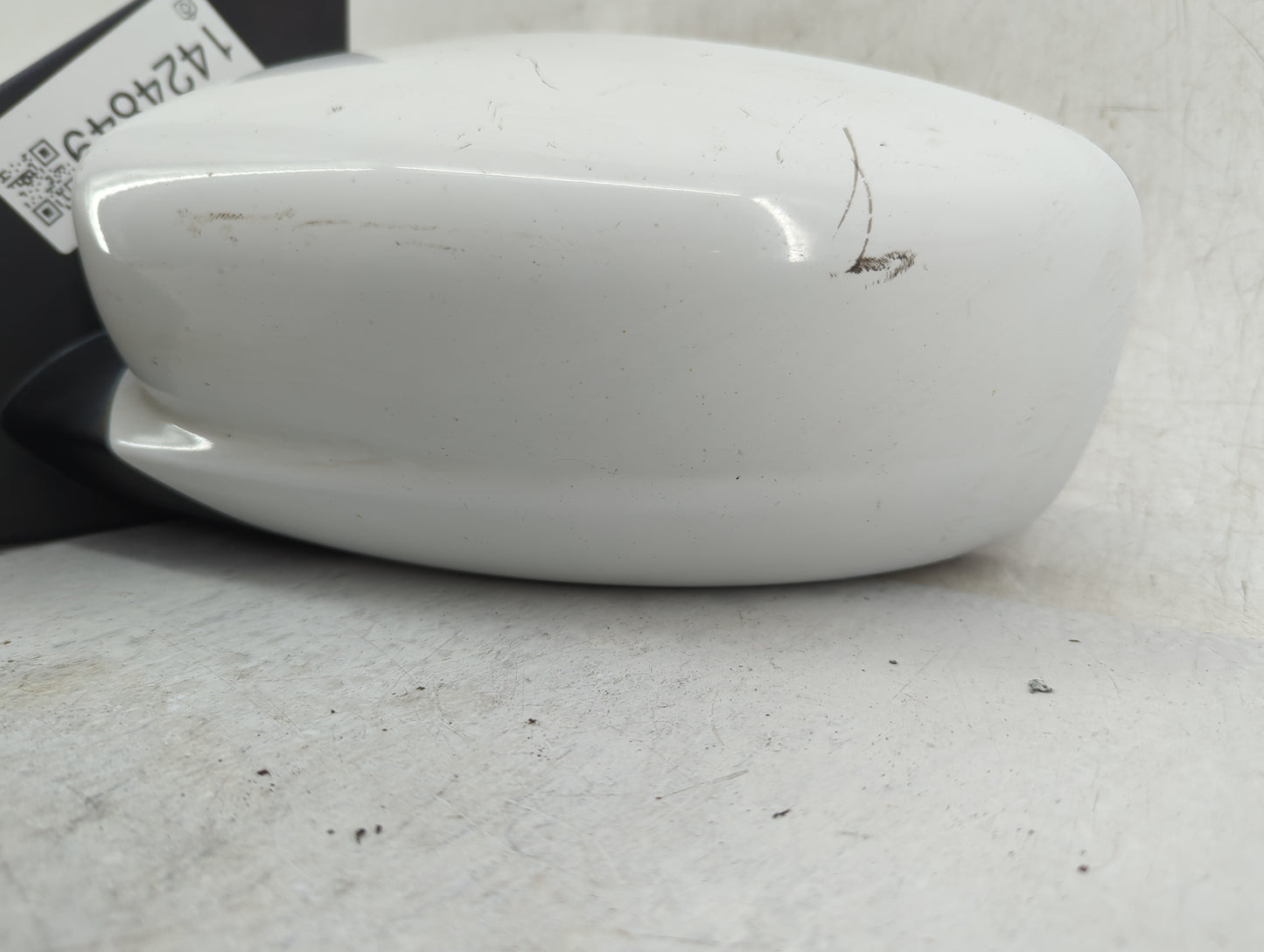 2013-2016 Dodge Dart Driver Side View Mirror - Left Door Mirror OEM Used - Oemusedautoparts1.com