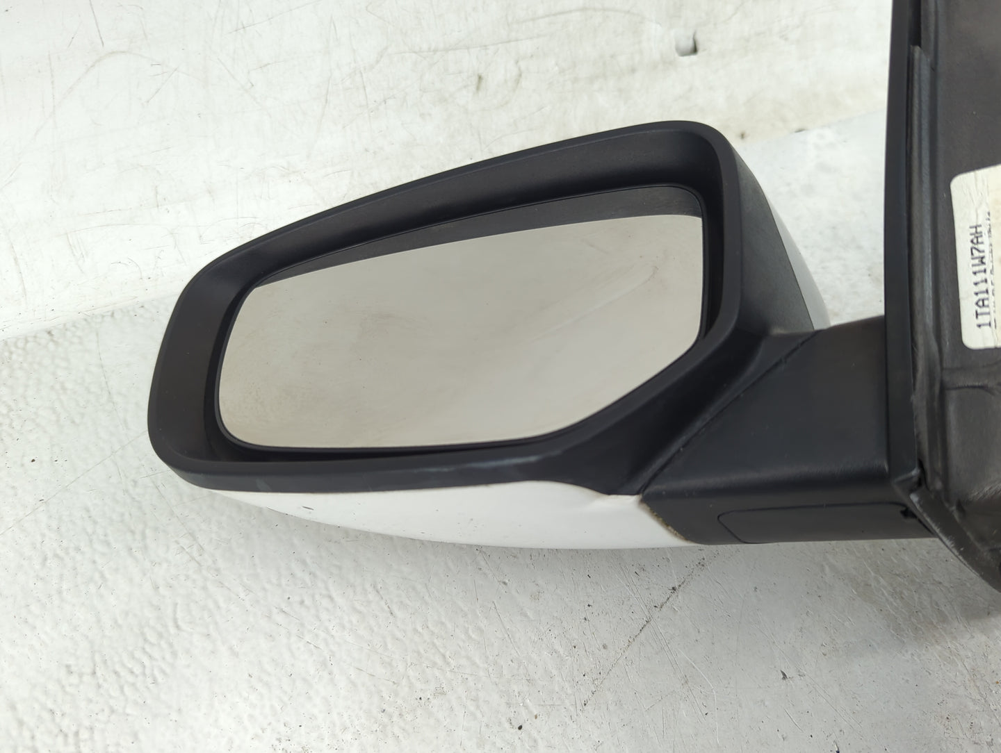 2013-2016 Dodge Dart Driver Side View Mirror - Left Door Mirror OEM Used - Oemusedautoparts1.com