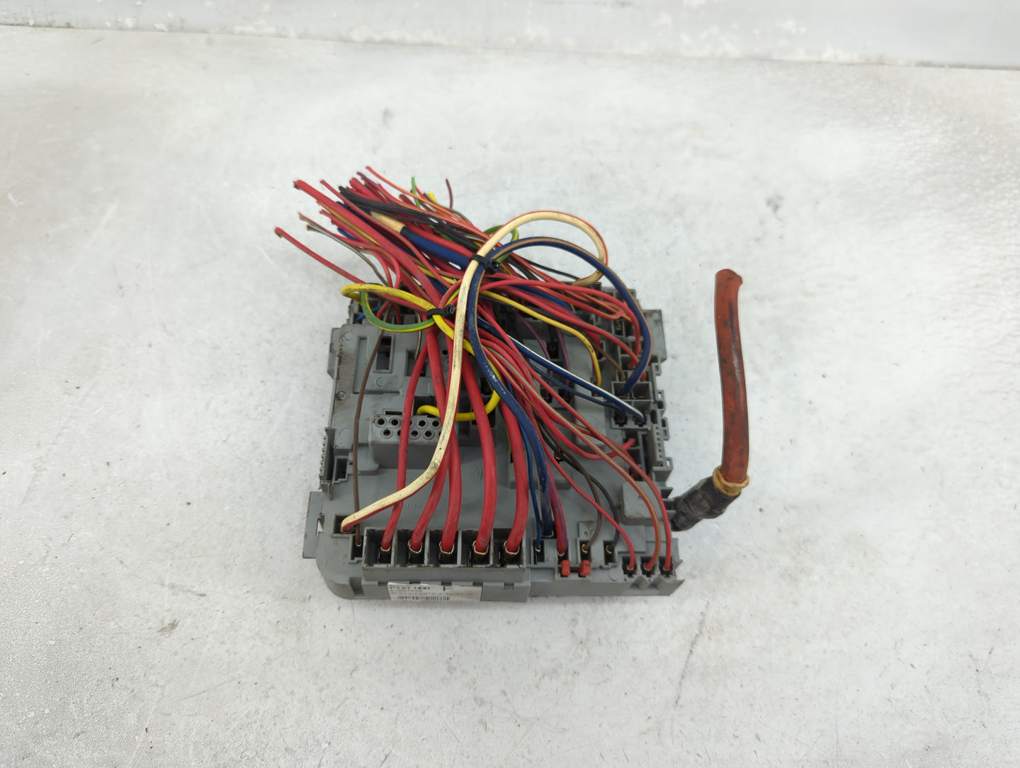 2015-2016 Dodge Dart Fusebox Fuse Box Panel Relay Module P/N:51867698 Fits Fits 2015 2016 OEM Used Auto Parts - Oemusedautop