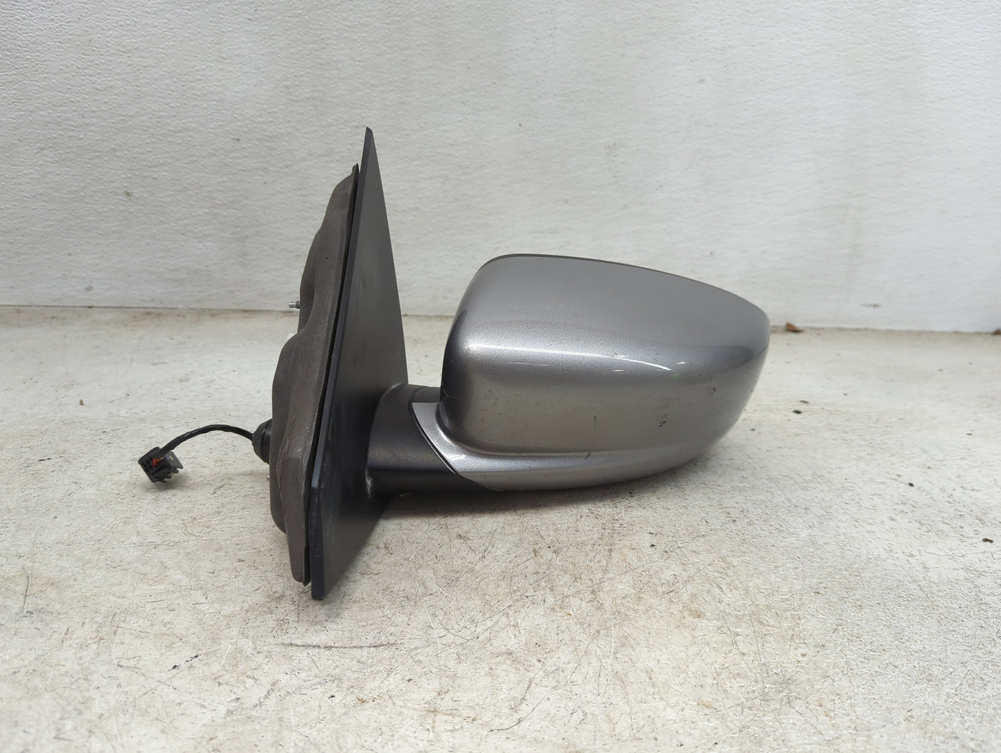 2013-2016 Dodge Dart Driver Side View Mirror - Left Door Mirror OEM Used - Oemusedautoparts1.com