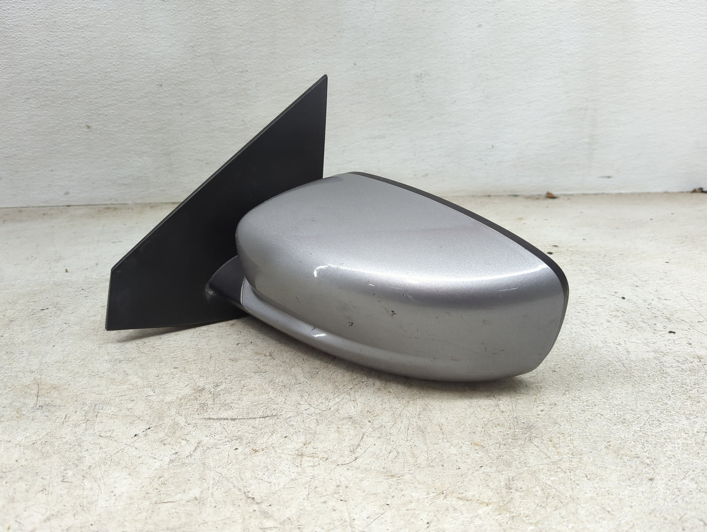 2013-2016 Dodge Dart Driver Side View Mirror - Left Door Mirror OEM Used - Oemusedautoparts1.com