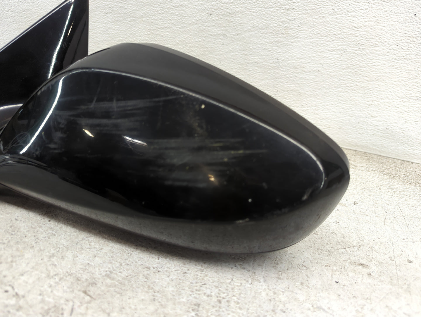 2013-2016 Dodge Dart Driver Side View Mirror - Left Door Mirror OEM Used - Oemusedautoparts1.com