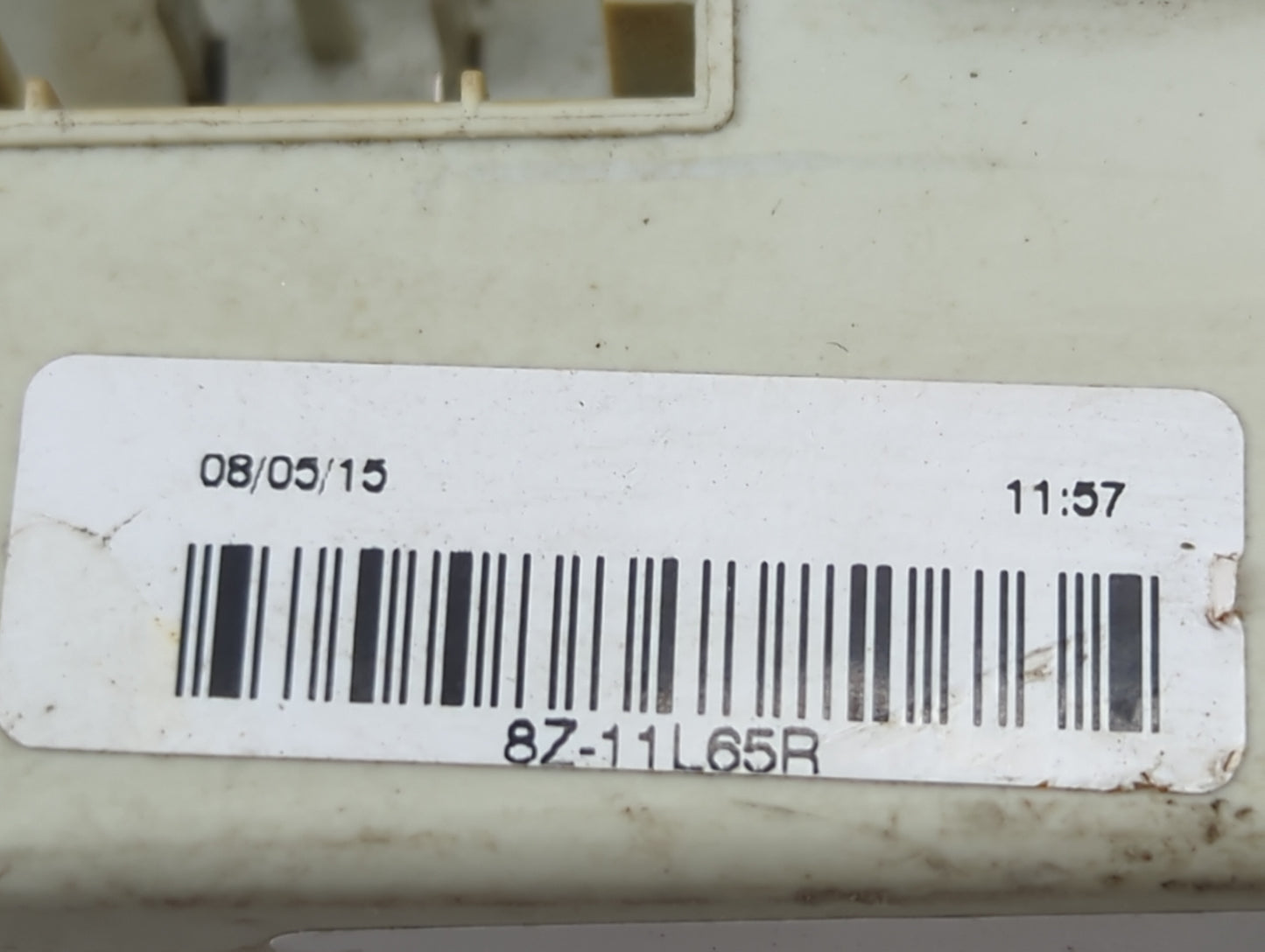 2014-2015 Dodge Dart Body Control Module Bcm Inner Cabin Fuse Box - Oemusedautoparts1.com
