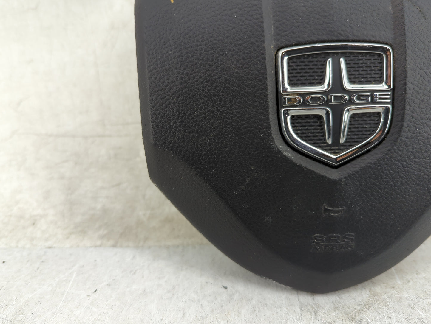 2013-2016 Dodge Dart Air Bag Driver Left Steering Wheel Mounted P/N:P1TL52DX9AD Fits Fits 2013 2014 2015 2016 OEM Used Auto 