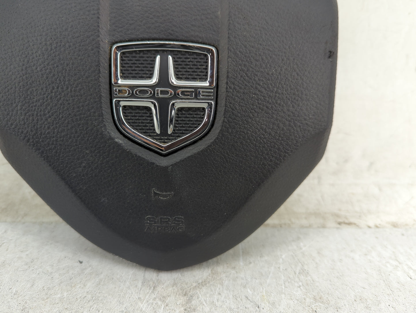 2013-2016 Dodge Dart Air Bag Driver Left Steering Wheel Mounted P/N:P1TL52DX9AD Fits Fits 2013 2014 2015 2016 OEM Used Auto 