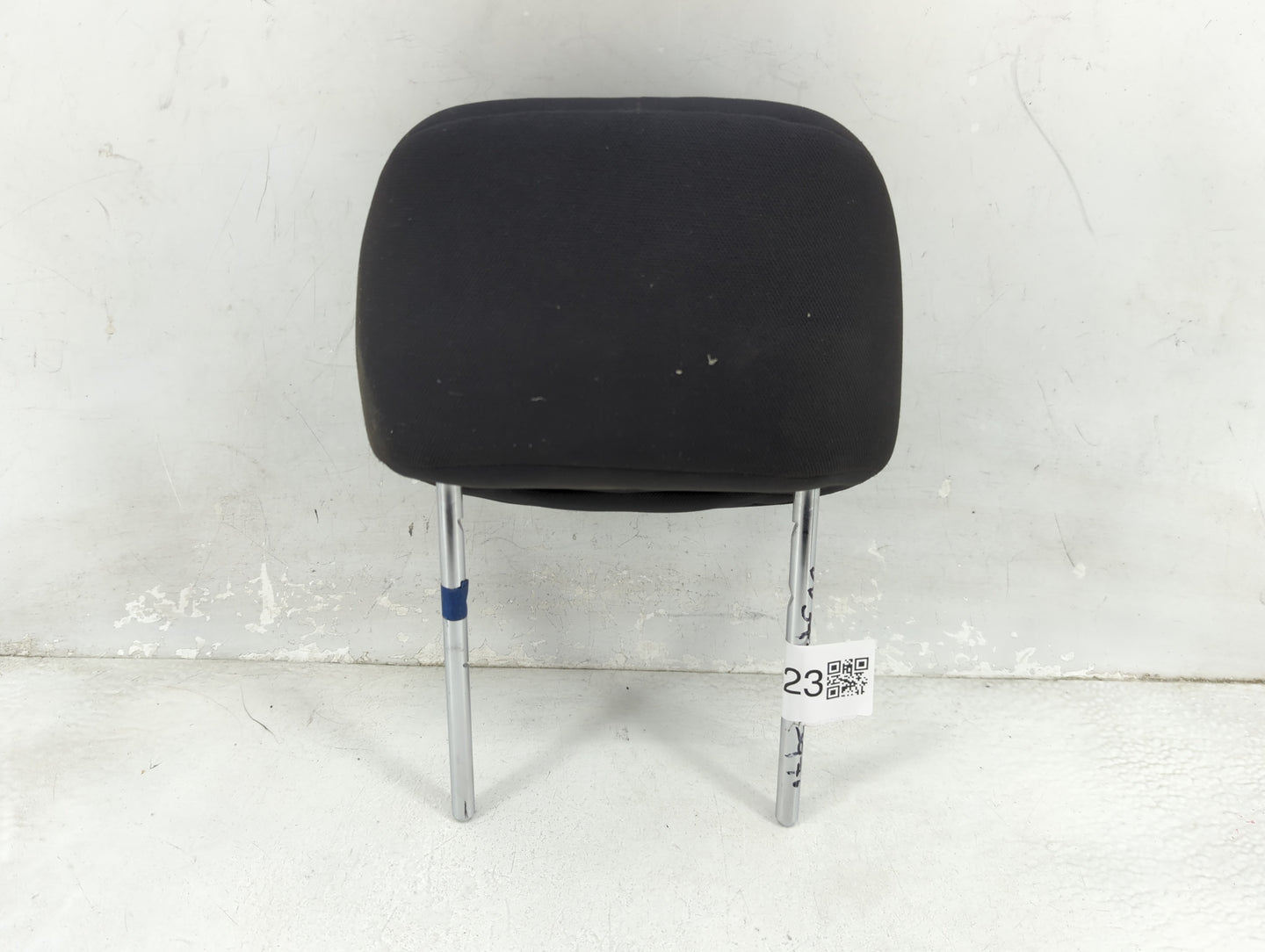 2013-2016 Dodge Dart Headrest Head Rest Front Driver Seat Black - Oemusedautoparts1.com