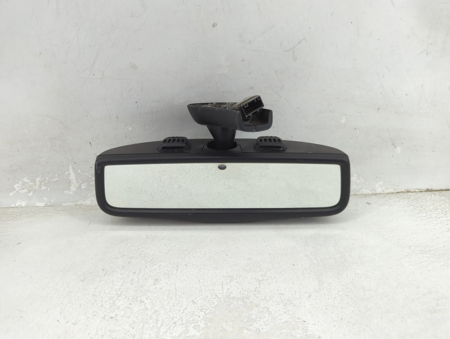 2013-2016 Dodge Dart Interior Rear View Mirror Replacement OEM Fits Fits 2013 2014 2015 2016 OEM Used Auto Parts - Oemusedau