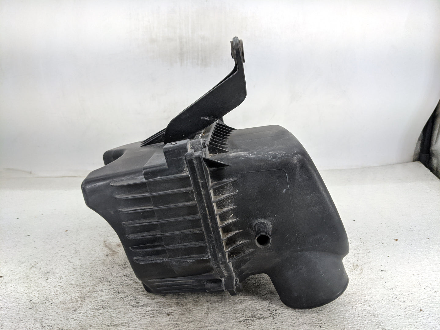 2013-2016 Dodge Dart Air Cleaner Intake-duct Hose Tube 1463556 - Oemusedautoparts1.com