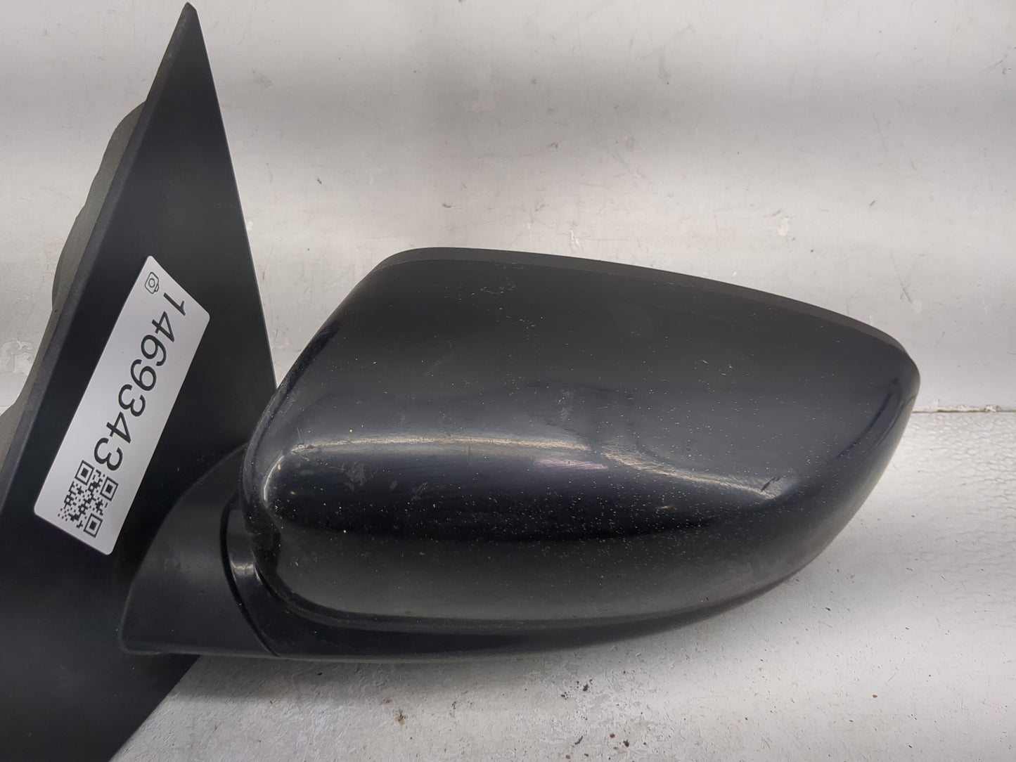 2013-2016 Dodge Dart Driver Side View Mirror - Left Door Mirror OEM Used - Oemusedautoparts1.com