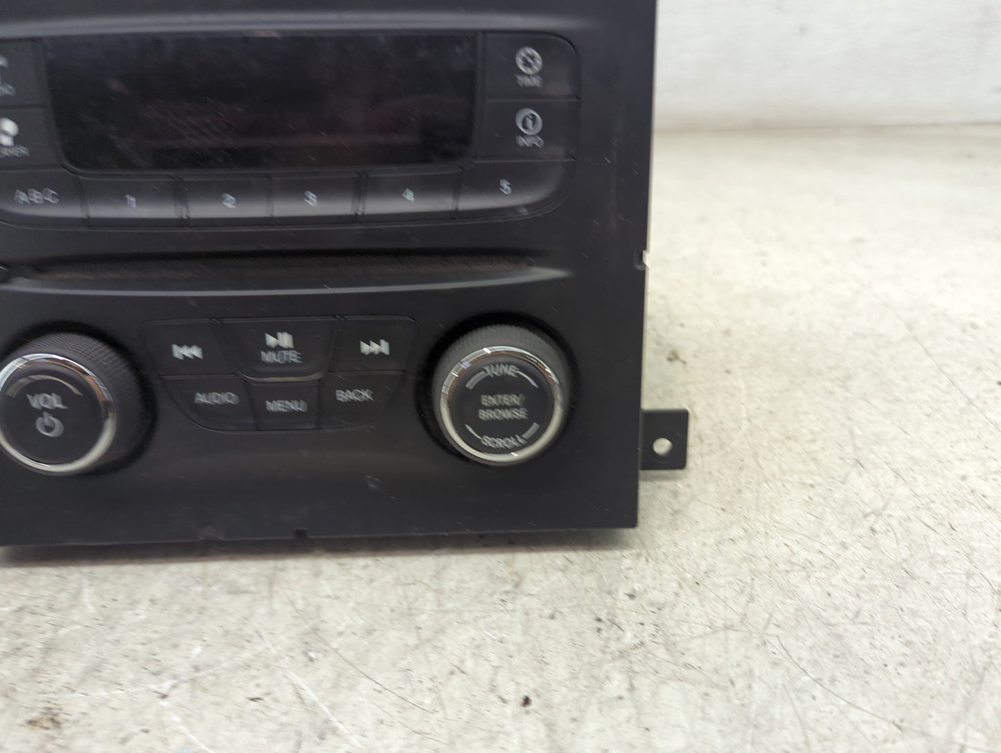 2015-2016 Dodge Dart Radio AM FM Cd Player Receiver Replacement P/N:04692355AH Fits Fits 2015 2016 OEM Used Auto Parts - Oem