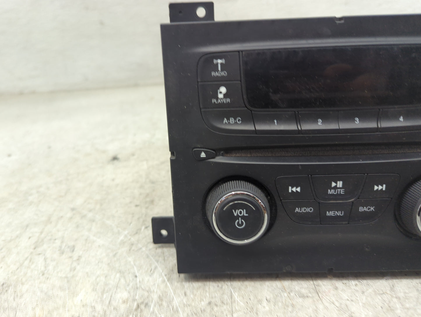 2015-2016 Dodge Dart Radio AM FM Cd Player Receiver Replacement P/N:04692355AH Fits Fits 2015 2016 OEM Used Auto Parts - Oem