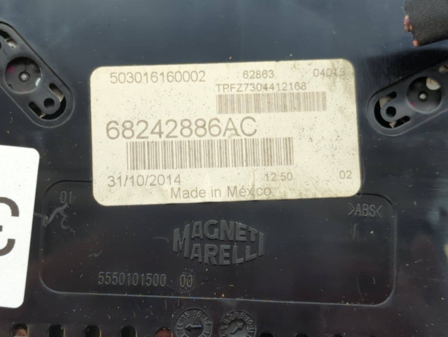 2015 Dodge Dart Instrument Cluster Speedometer Gauges P/N:M9-5LWH4R M9-5FG14R, 68242886AC, 68242888AC Fits OEM Used Auto Par