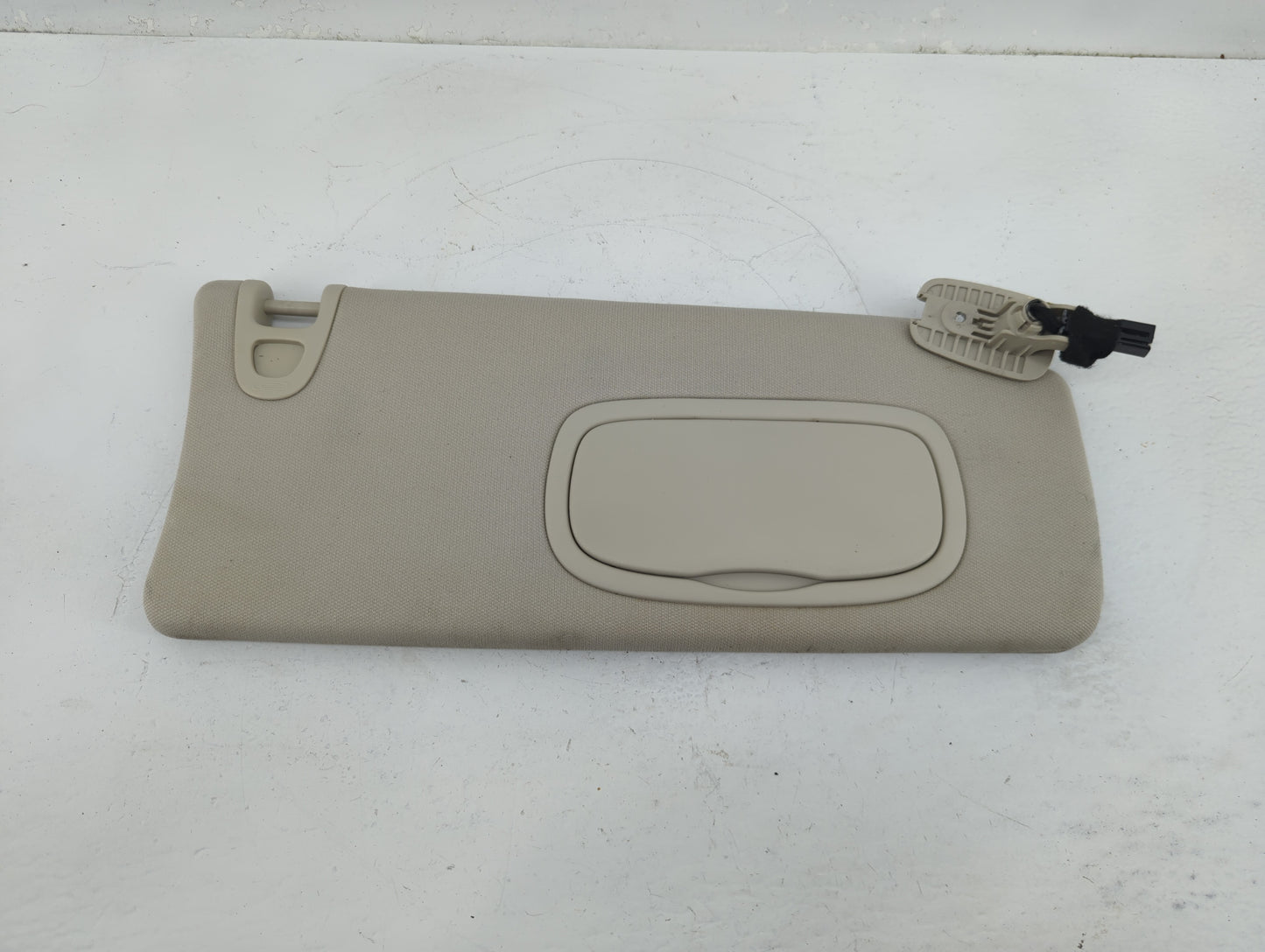2015-2016 Dodge Dart Sun Visor Shade Replacement Passenger Right Mirror Fits Fits 2015 2016 OEM Used Auto Parts - Oemusedaut