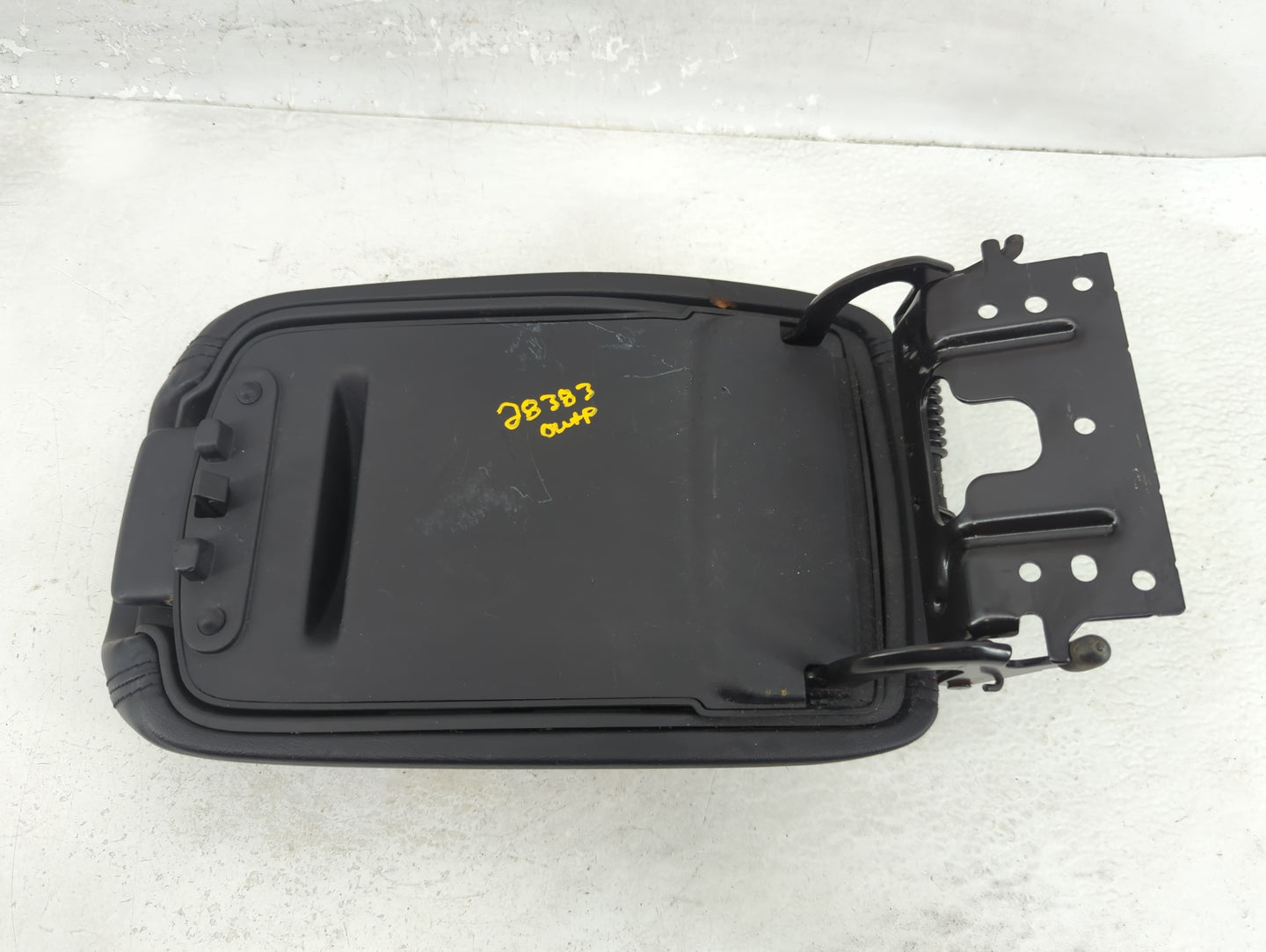 2013-2015 Dodge Dart Center Console Armrest Cover Lid Fits Fits 2013 2014 2015 OEM Used Auto Parts - Oemusedautoparts1.com