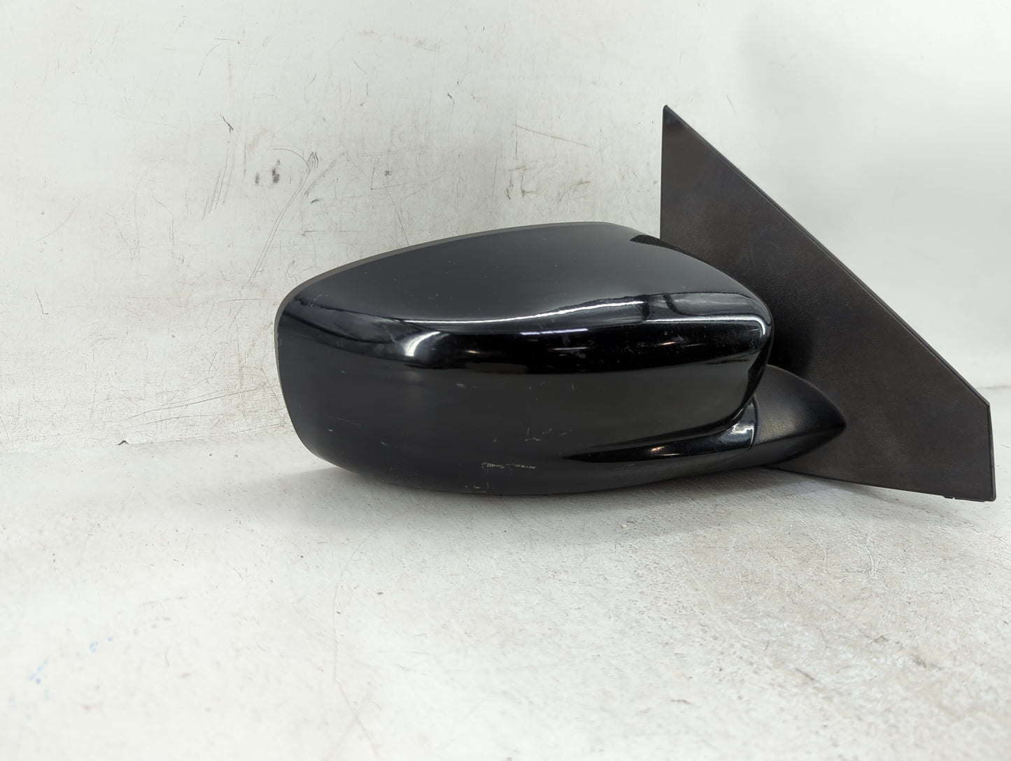 2013-2016 Dodge Dart Passenger Side View Mirror - Right Door Mirror OEM Used - Oemusedautoparts1.com