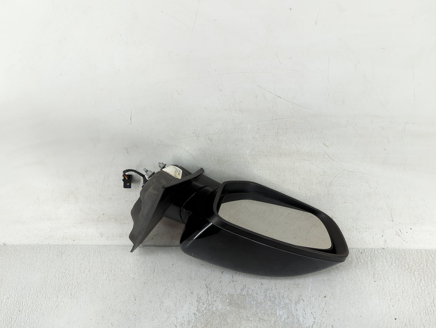 2013-2016 Dodge Dart Driver Side View Mirror - Left Door Mirror OEM Used - Oemusedautoparts1.com