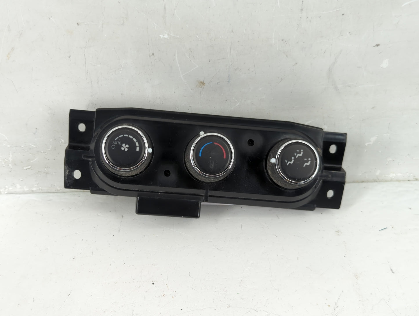 2014-2015 Dodge Durango Climate Control Module Temperature AC/Heater Replacement P/N:68158253AD Fits Fits 2014 2015 OEM Used
