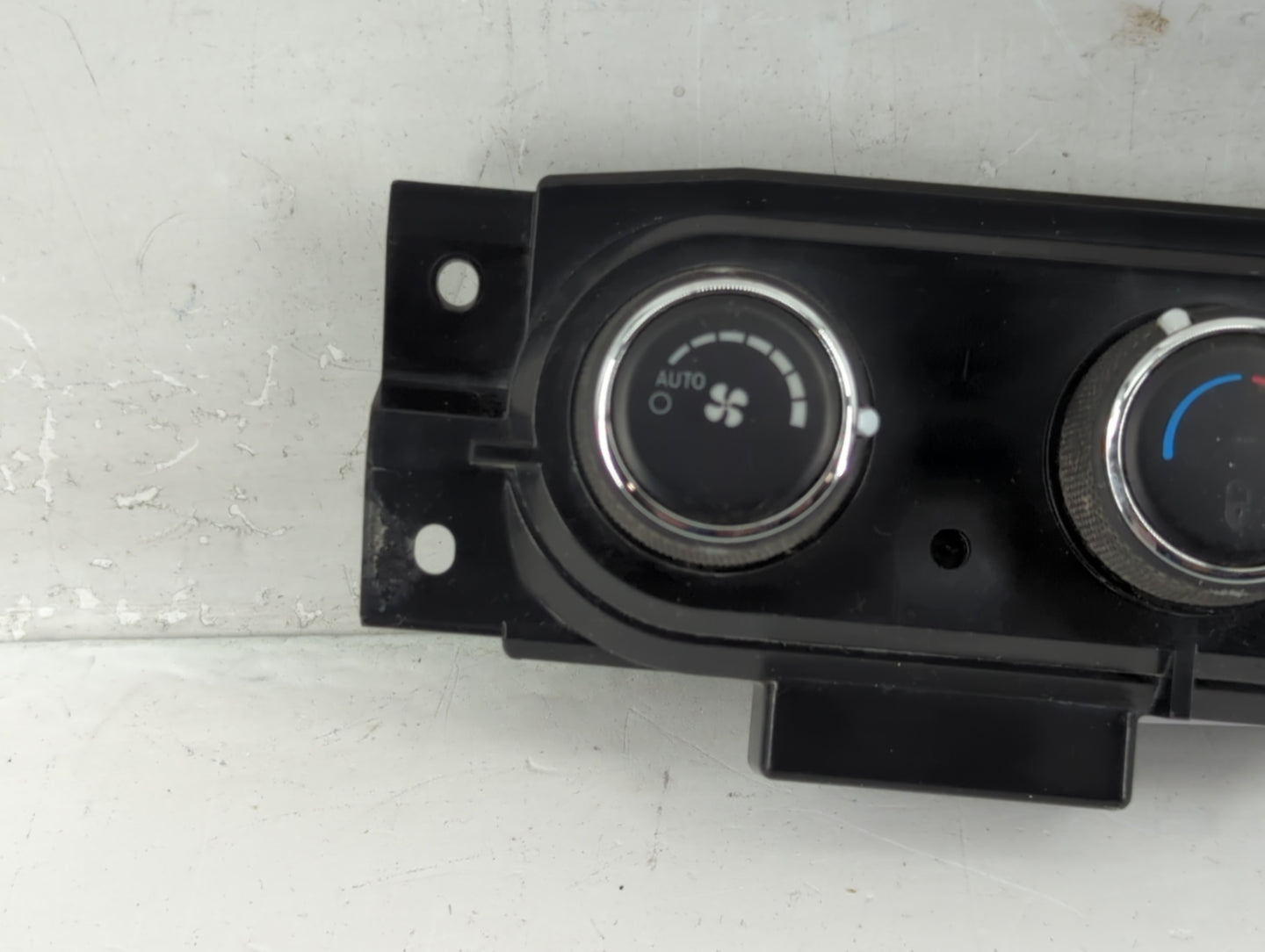 2014-2015 Dodge Durango Climate Control Module Temperature AC/Heater Replacement P/N:68158253AD Fits Fits 2014 2015 OEM Used