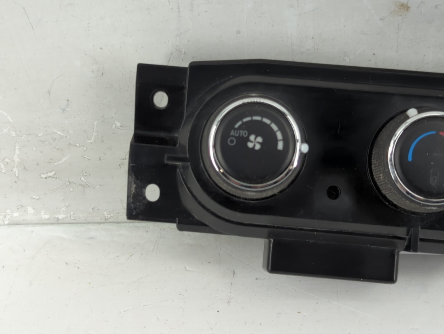 2014-2015 Dodge Durango Climate Control Module Temperature AC/Heater Replacement P/N:68158253AD Fits Fits 2014 2015 OEM Used