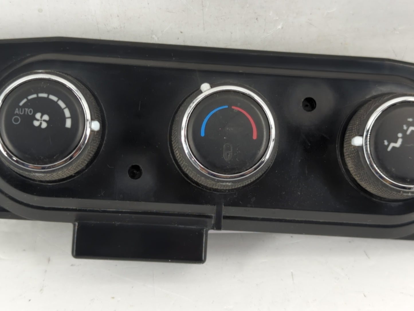 2014-2015 Dodge Durango Climate Control Module Temperature AC/Heater Replacement P/N:68158253AD Fits Fits 2014 2015 OEM Used