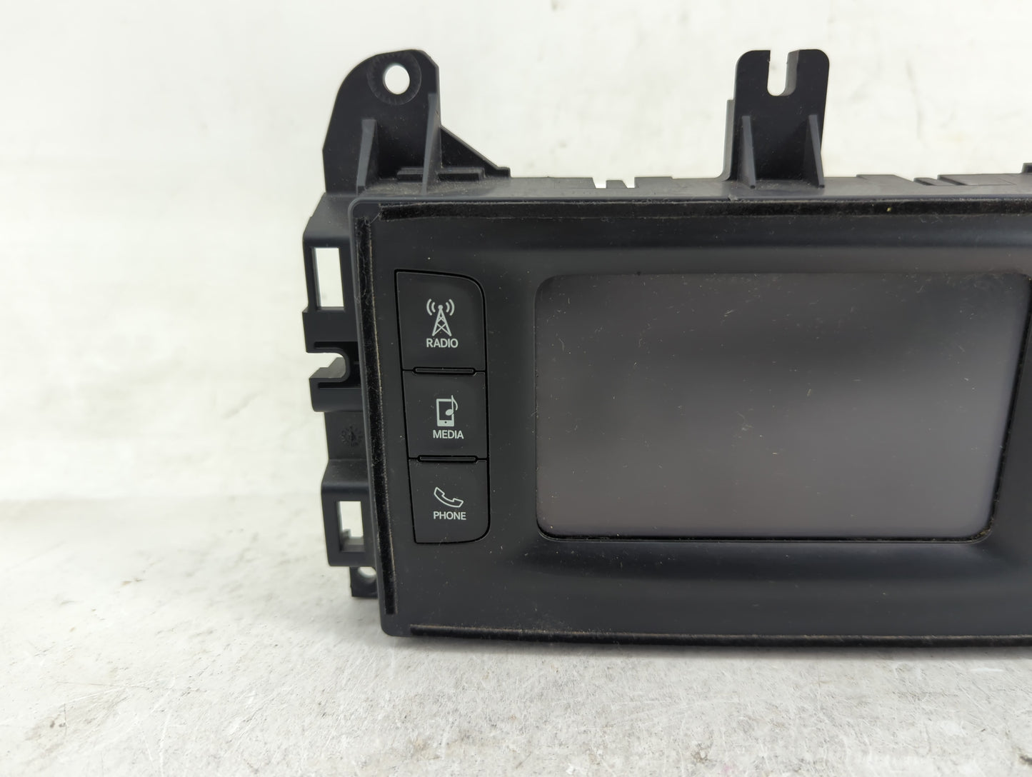 2015 Dodge Durango Radio AM FM Cd Player Receiver Replacement P/N:P68245298AE Fits OEM Used Auto Parts - Oemusedautoparts1.c