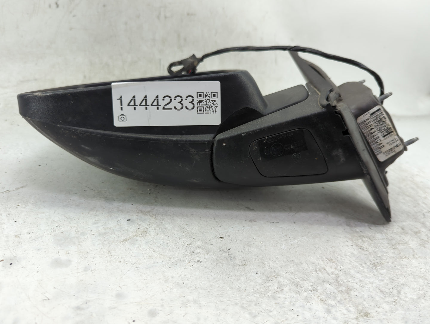 2011-2022 Dodge Durango Driver Side View Mirror - Left Door Mirror OEM Used - Oemusedautoparts1.com