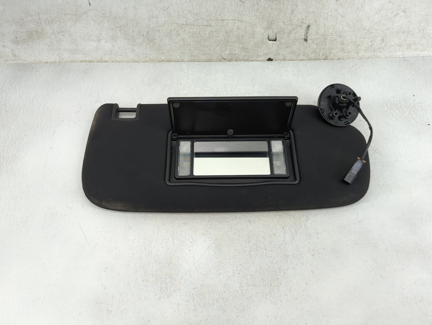 2011-2022 Dodge Durango Sun Visor Shade Replacement Passenger Right Mirror Fits OEM Used Auto Parts - Oemusedautoparts1.com