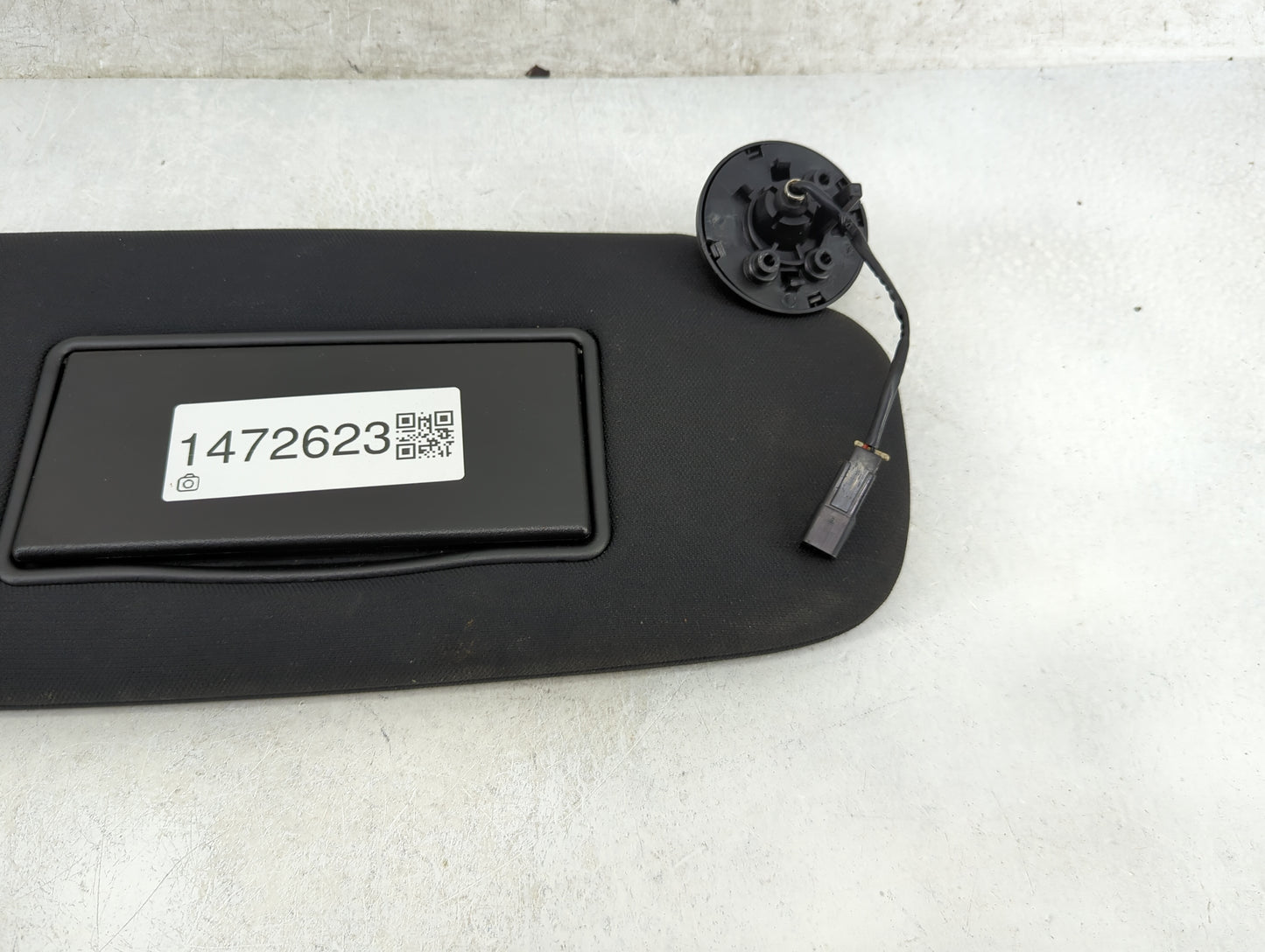 2011-2022 Dodge Durango Sun Visor Shade Replacement Passenger Right Mirror Fits OEM Used Auto Parts - Oemusedautoparts1.com