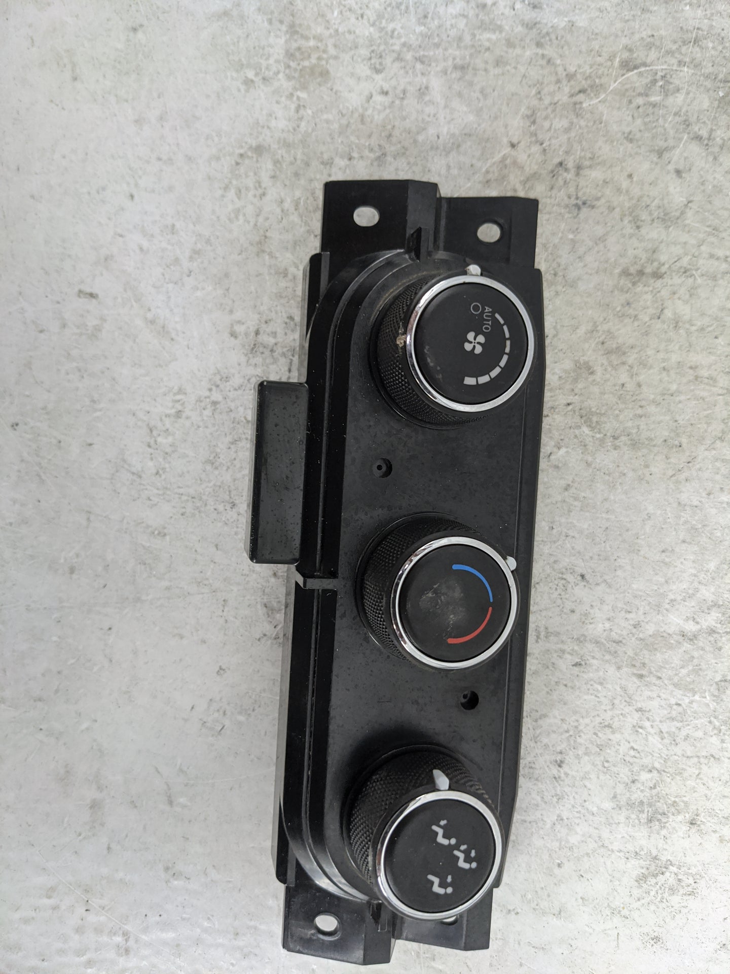 2014-2015 Dodge Durango Climate Control Module Temperature AC/Heater Replacement P/N:T27150Q318 68562 Fits Fits 2014 2015 OE