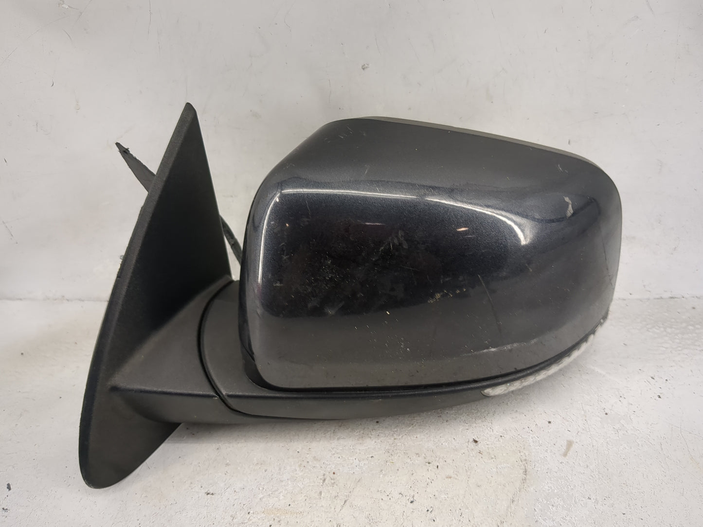 2011-2021 Dodge Durango Driver Side View Mirror - Left Door Mirror OEM Used - Oemusedautoparts1.com