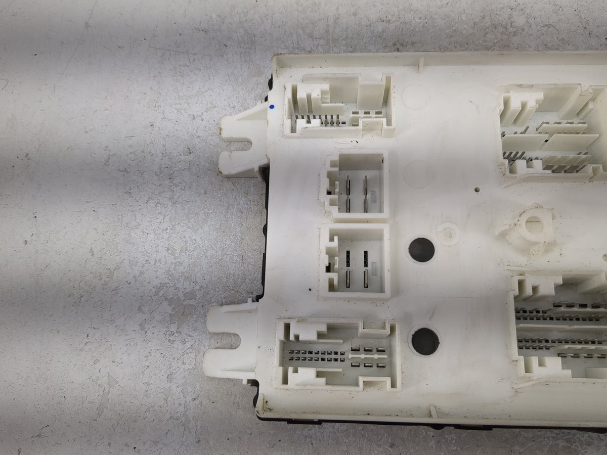 2015-2015 Dodge Durango Body Control Module Bcm - Oemusedautoparts1.com
