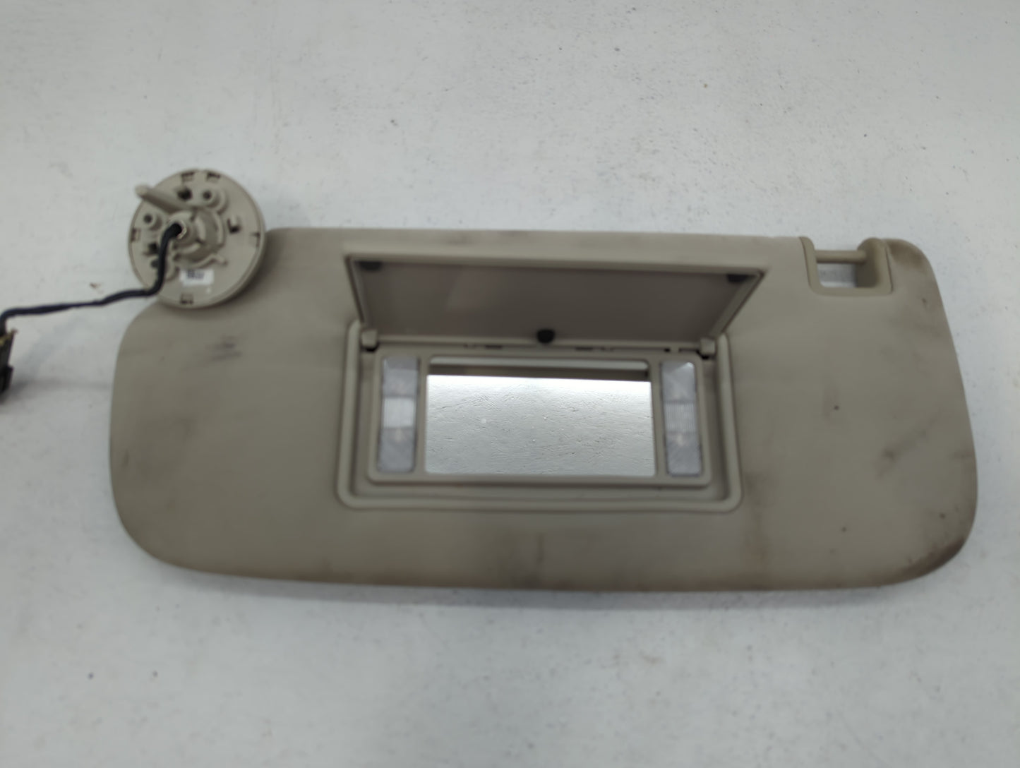 2011-2022 Dodge Durango Sun Visor Shade Replacement Passenger Right Mirror Fits OEM Used Auto Parts - Oemusedautoparts1.com