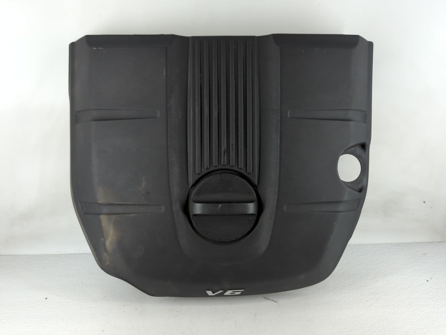 2015 Dodge Durango Engine Cover - Oemusedautoparts1.com